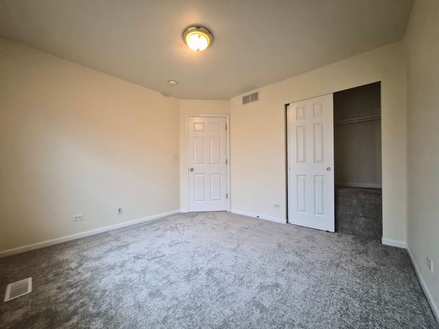 3397 BRADBURY Circle 3397, Aurora, IL 60504