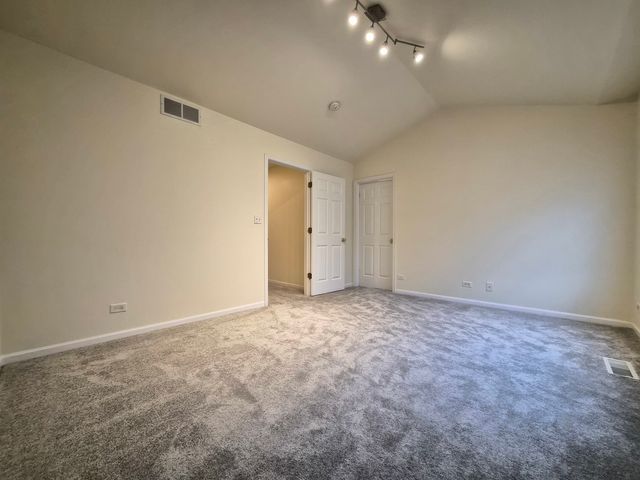 3397 BRADBURY Circle 3397, Aurora, IL 60504