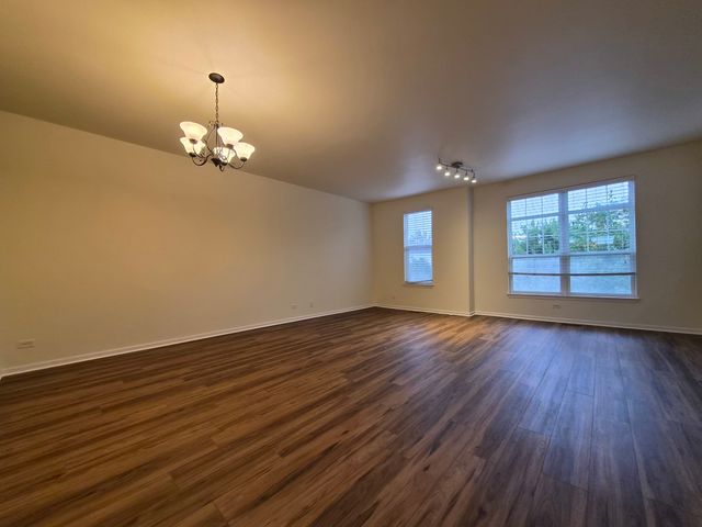 3397 BRADBURY Circle 3397, Aurora, IL 60504