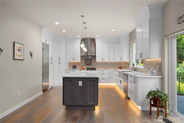 808 2nd Street, Steilacoom, WA 98388