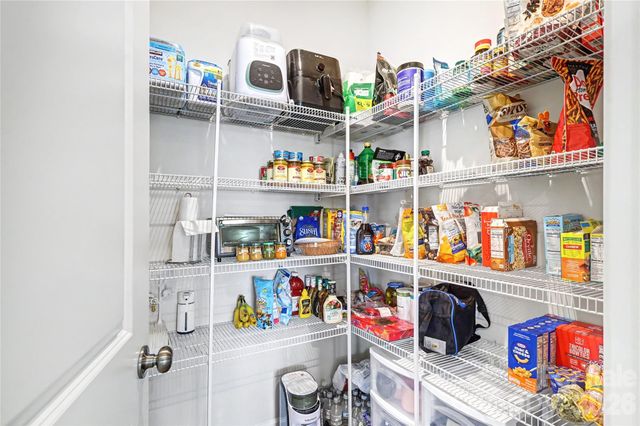 106 Renny Alley, Charlotte, NC 28217