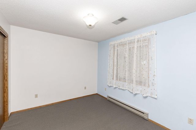 1907 27th Avenue S, Fargo, ND 58103
