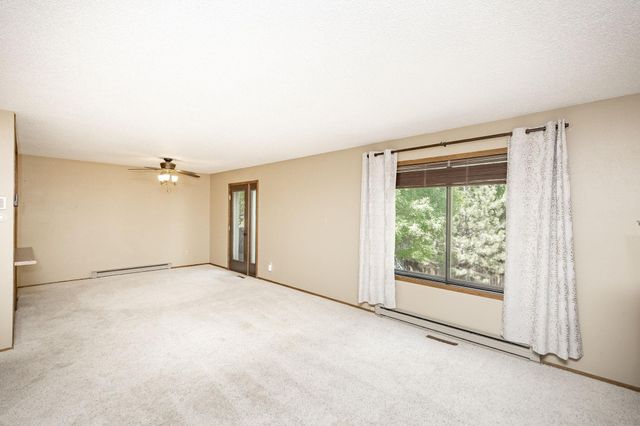 1907 27th Avenue S, Fargo, ND 58103