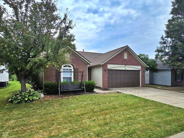 6735 Lexington Circle, Zionsville, IN 46077