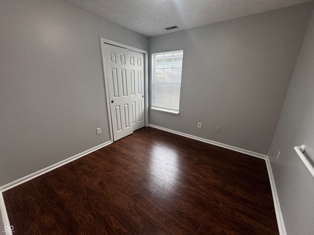 6735 Lexington Circle, Zionsville, IN 46077