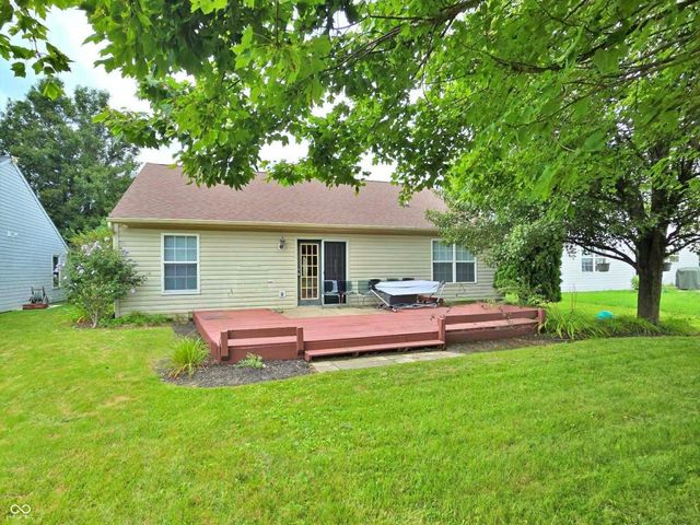 6735 Lexington Circle, Zionsville, IN 46077