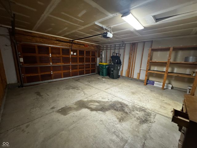 6735 Lexington Circle, Zionsville, IN 46077