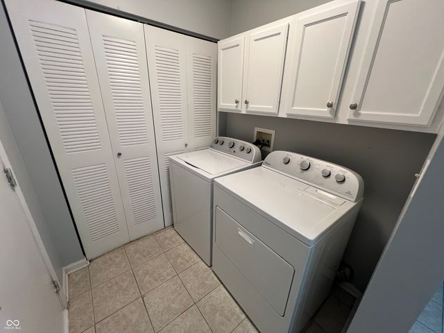 6735 Lexington Circle, Zionsville, IN 46077