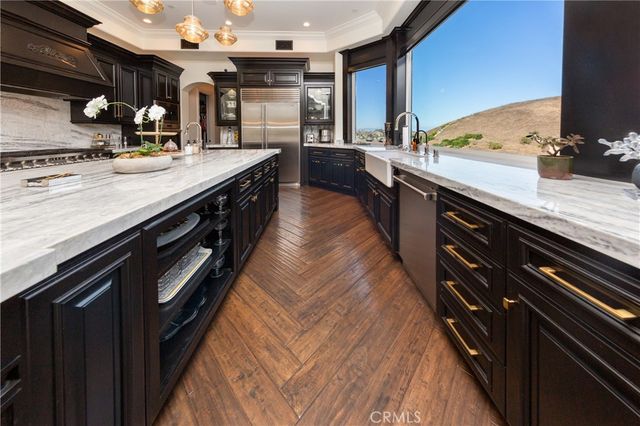30 Saddlebow Road, Bell Canyon, CA 91307