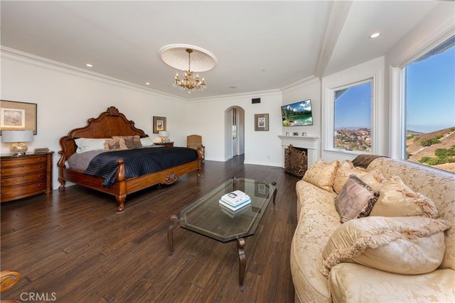 30 Saddlebow Road, Bell Canyon, CA 91307