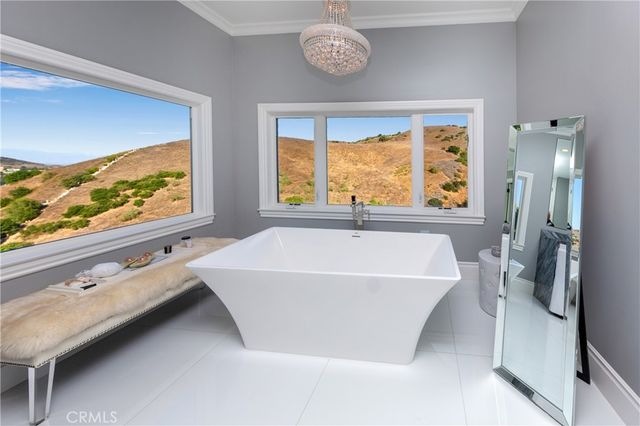 30 Saddlebow Road, Bell Canyon, CA 91307
