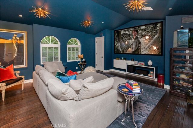 30 Saddlebow Road, Bell Canyon, CA 91307