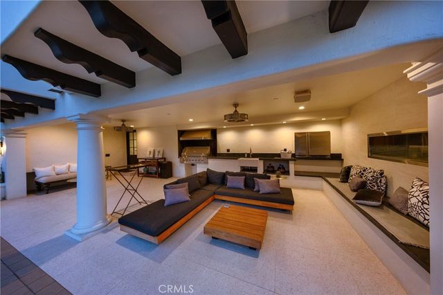30 Saddlebow Road, Bell Canyon, CA 91307