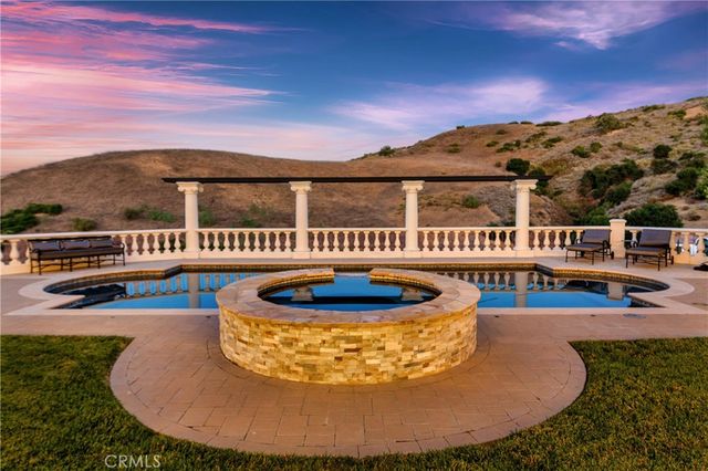 30 Saddlebow Road, Bell Canyon, CA 91307