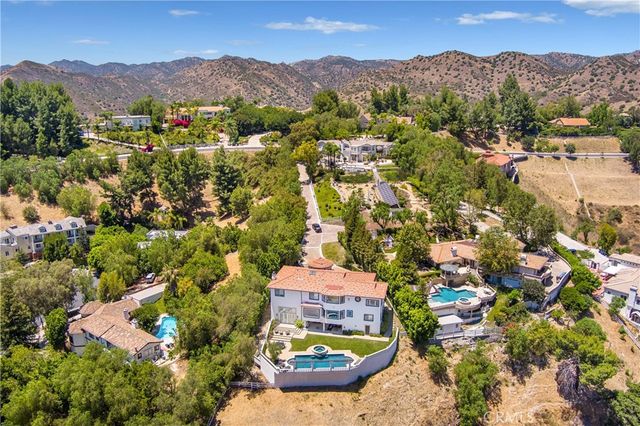 30 Saddlebow Road, Bell Canyon, CA 91307