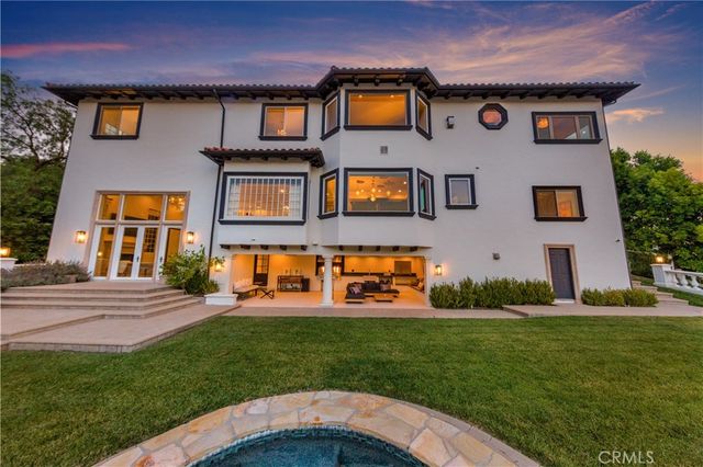 30 Saddlebow Road, Bell Canyon, CA 91307