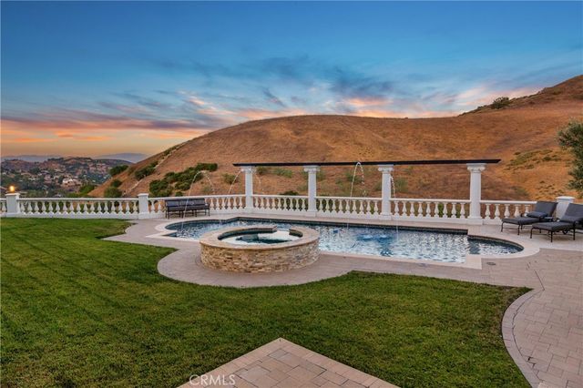 30 Saddlebow Road, Bell Canyon, CA 91307