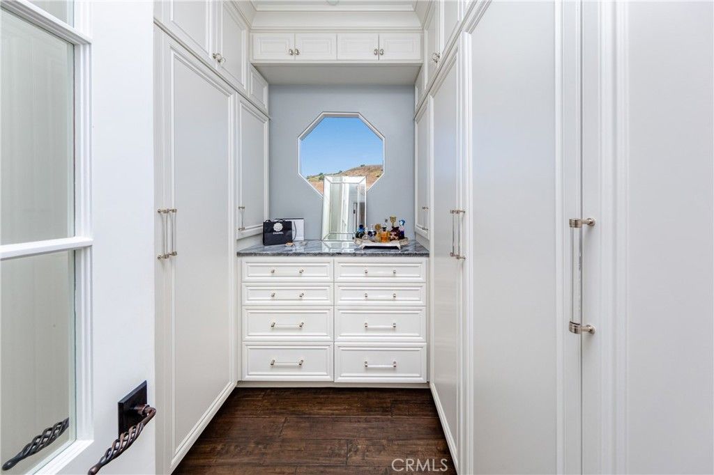 Image 28 of property listing at 30 Saddlebow, Bell Canyon, CA 91307