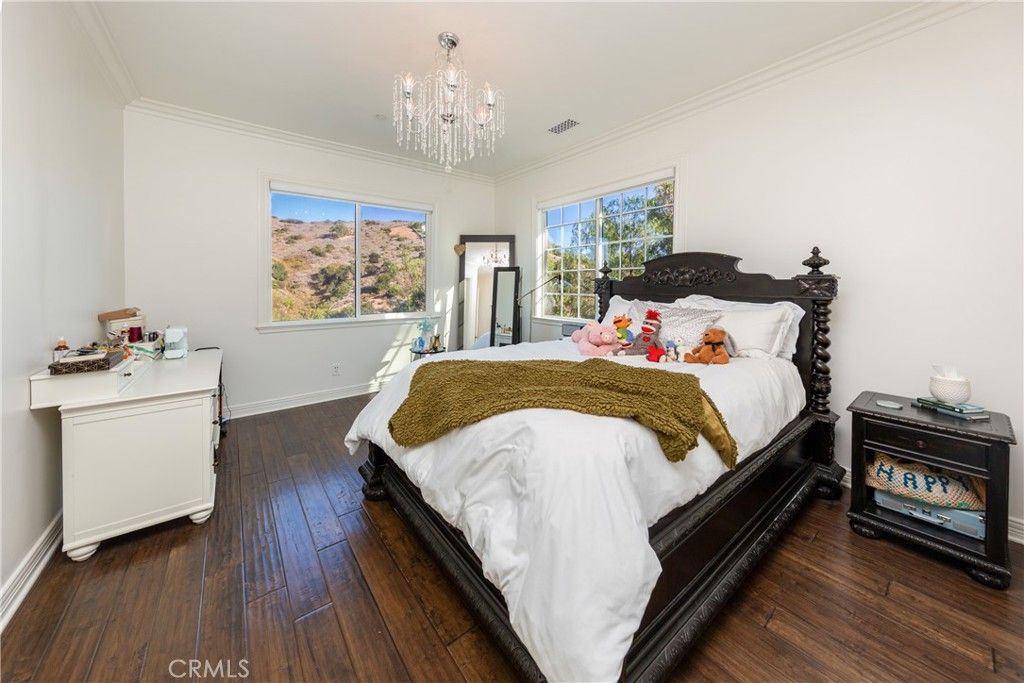 Image 35 of property listing at 30 Saddlebow, Bell Canyon, CA 91307