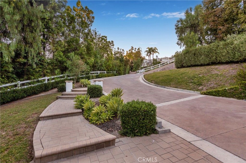 Image 56 of property listing at 30 Saddlebow, Bell Canyon, CA 91307