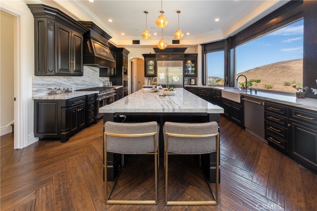 Image 7 of property listing at 30 Saddlebow, Bell Canyon, CA 91307