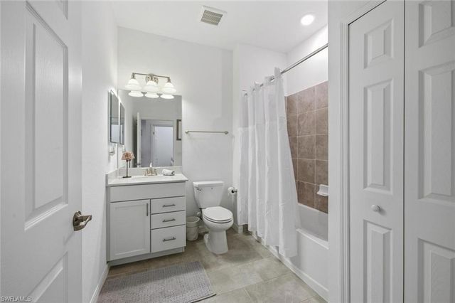 2352 Anguilla DR 201, Naples, FL 34120
