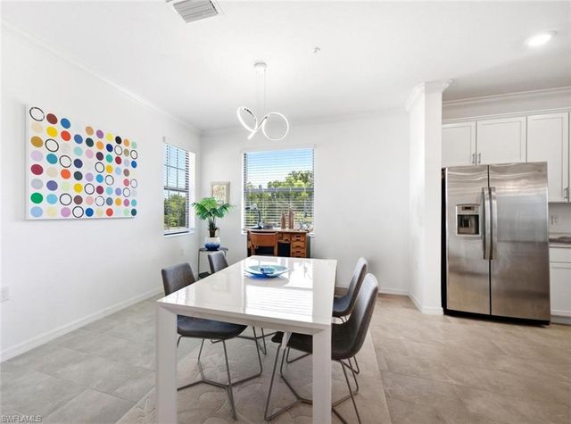 2352 Anguilla DR 201, Naples, FL 34120