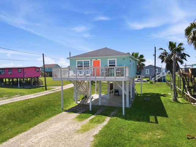 315 Caisson Street, Surfside Beach, TX 77541