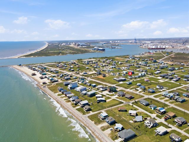 315 Caisson Street, Surfside Beach, TX 77541