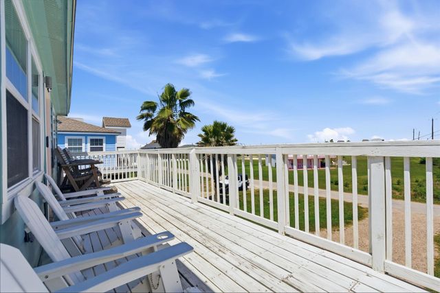 315 Caisson Street, Surfside Beach, TX 77541