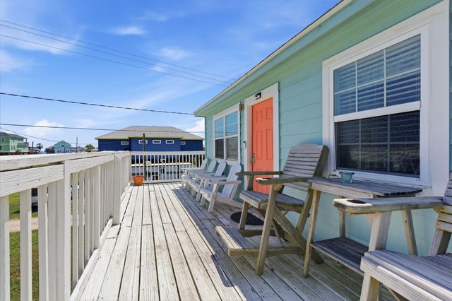 315 Caisson Street, Surfside Beach, TX 77541
