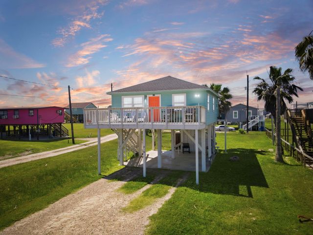 315 Caisson Street, Surfside Beach, TX 77541