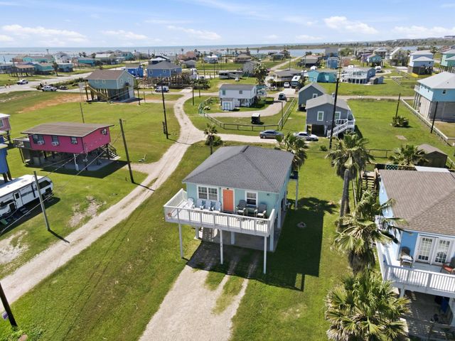 315 Caisson Street, Surfside Beach, TX 77541