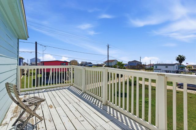 315 Caisson Street, Surfside Beach, TX 77541