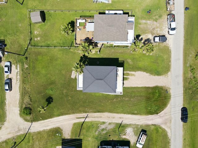 315 Caisson Street, Surfside Beach, TX 77541