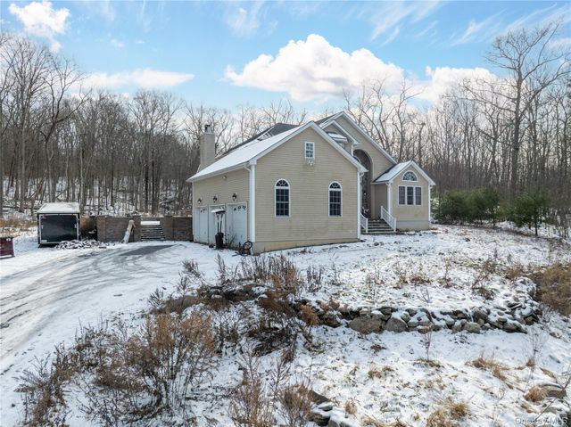 155 Alexander Road, Monroe, NY 10950