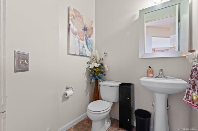 155 Alexander Road, Monroe, NY 10950