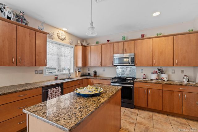 155 Alexander Road, Monroe, NY 10950