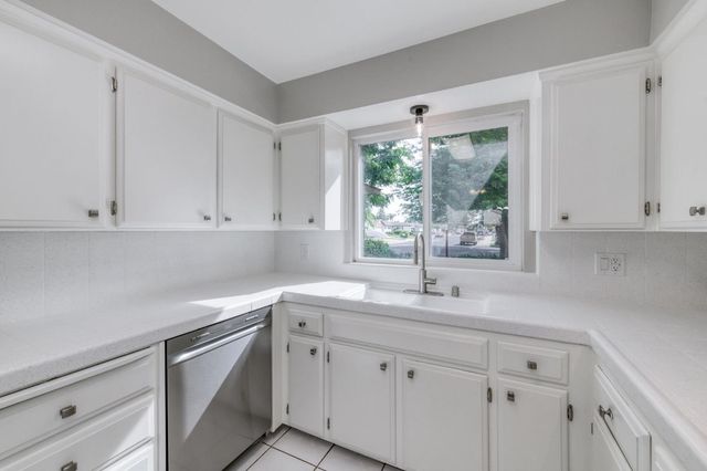 1314 Ezie Avenue, Clovis, CA 93611