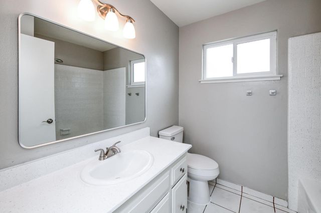 1314 Ezie Avenue, Clovis, CA 93611