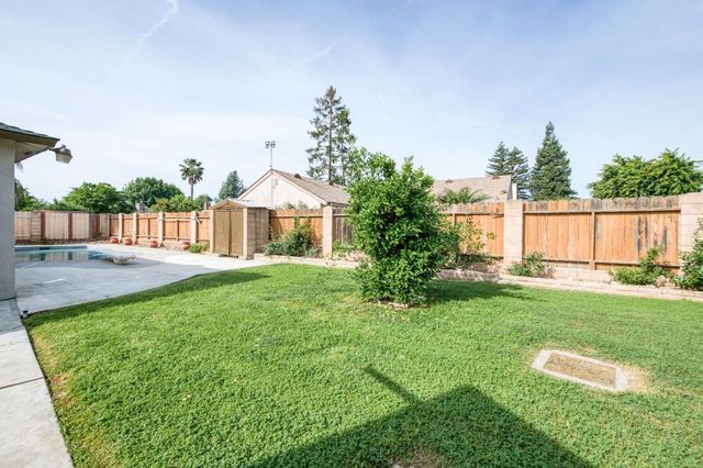 1314 Ezie Avenue, Clovis, CA 93611