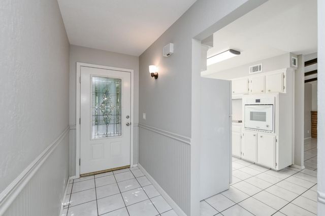 1314 Ezie Avenue, Clovis, CA 93611