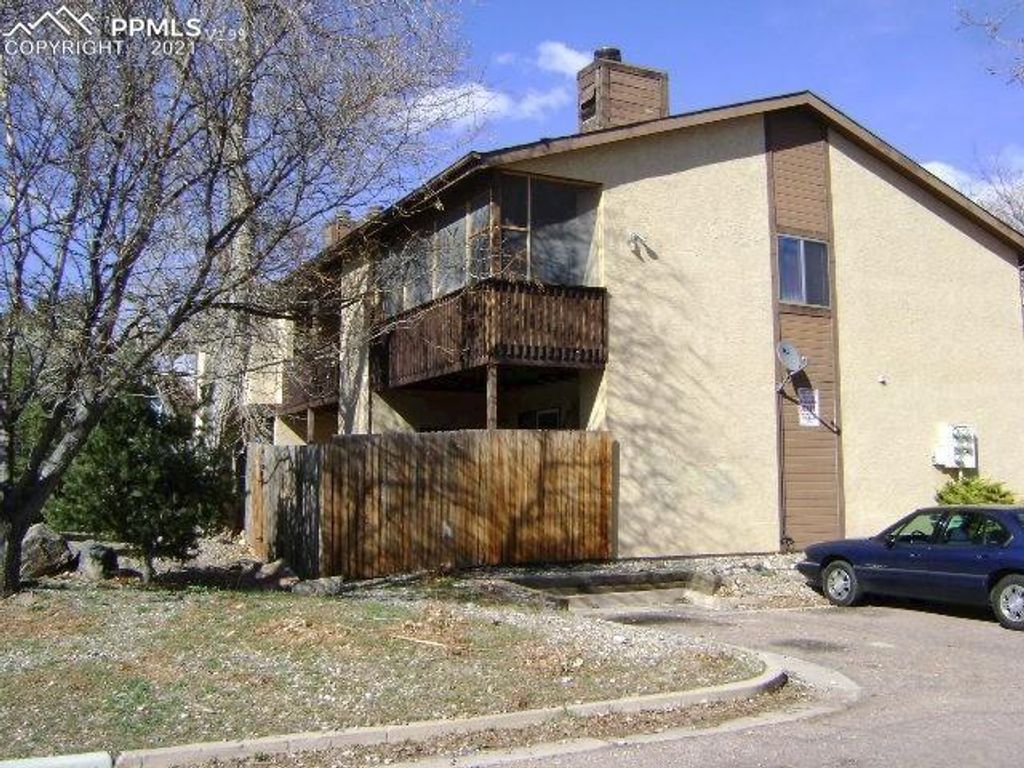 5510 Bonita Village Road, Colorado Springs, CO 80915