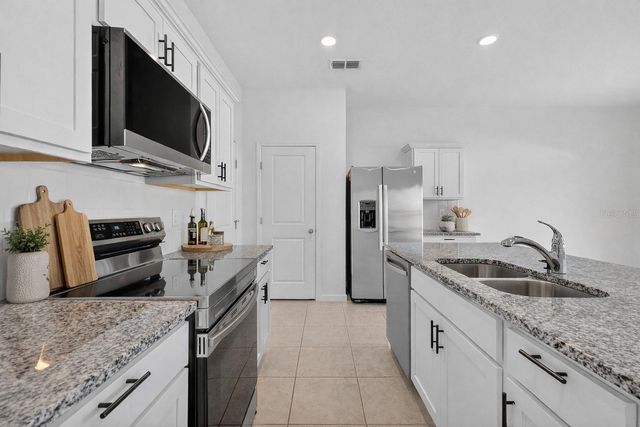 2216 BEAR PEAK ROAD, Minneola, FL 34715