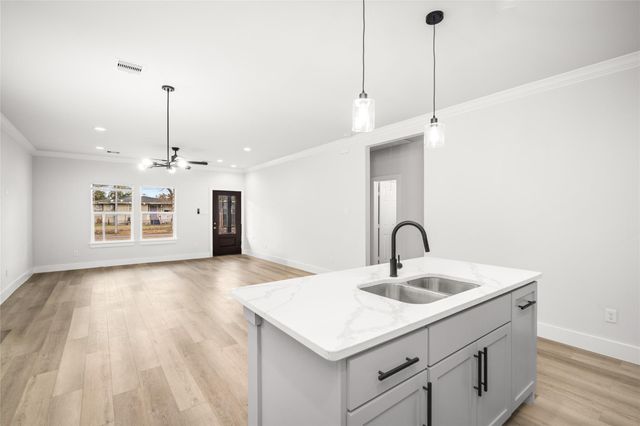 8056 Meadowbrook Drive, Houston, TX 77017