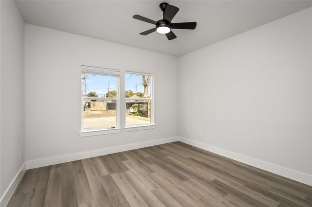 8056 Meadowbrook Drive, Houston, TX 77017