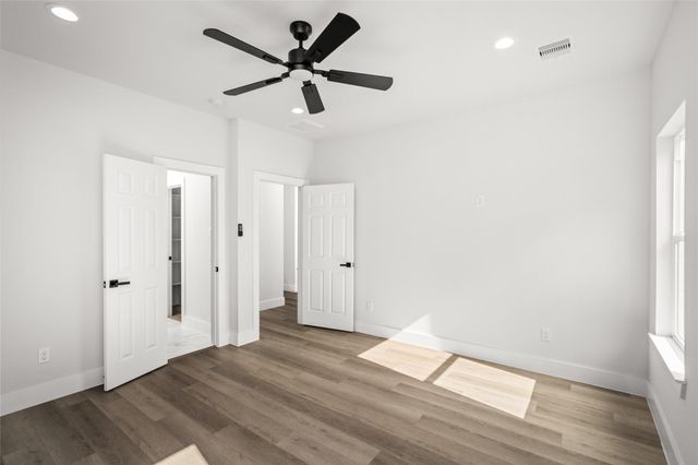 8056 Meadowbrook Drive, Houston, TX 77017