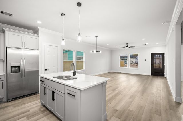 8056 Meadowbrook Drive, Houston, TX 77017