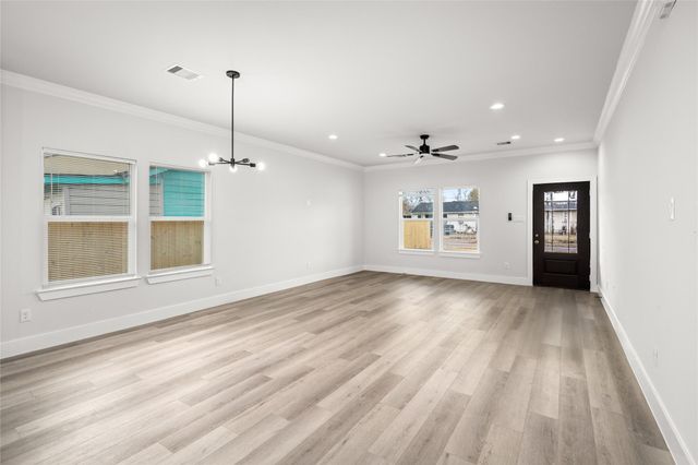 8056 Meadowbrook Drive, Houston, TX 77017