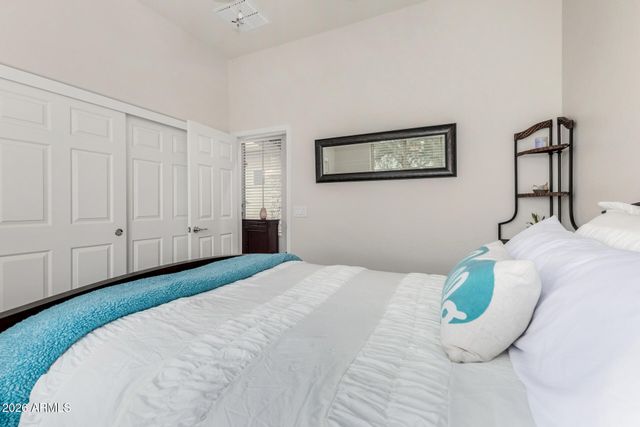 4825 W YOOSOONI Drive, New River, AZ 85087